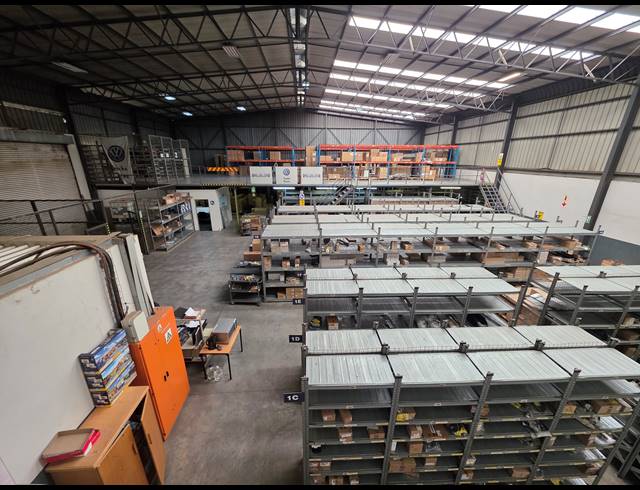 4,005M² WAREHOUSE FOR SALE IN CITY DEEP
